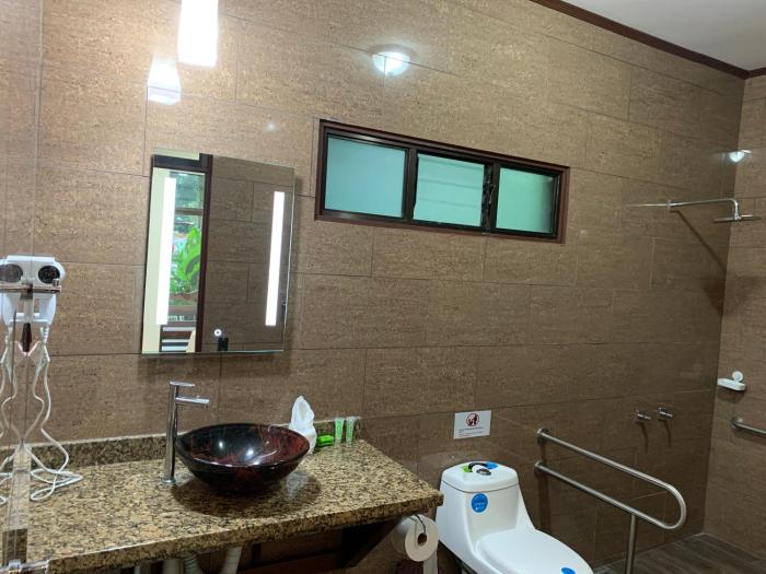 hotel manuel antonio