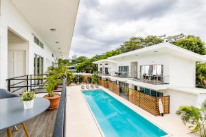 In The Shade Hotel - Coworking - Adults Only,Tamarindo>>Santa Cruz,3 star