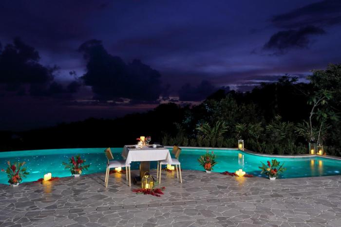 golden pineapple villas adults only