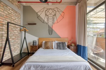 selina la candelaria bogota hostel