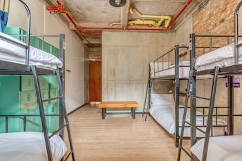 selina la candelaria bogota hostel