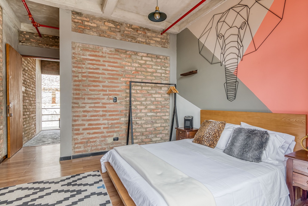 selina la candelaria bogota hostel