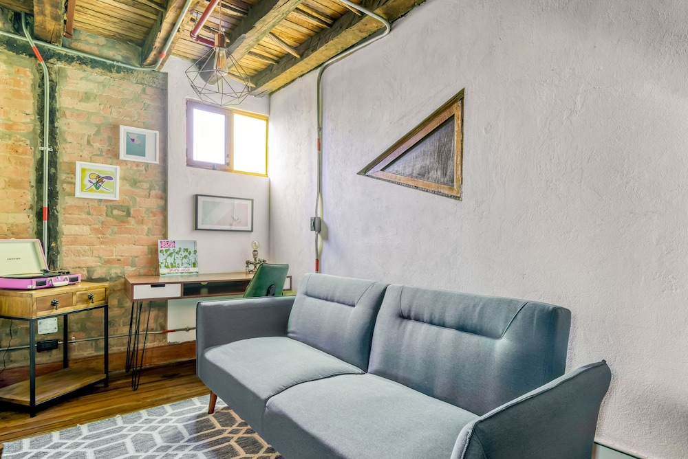 selina la candelaria bogota hostel