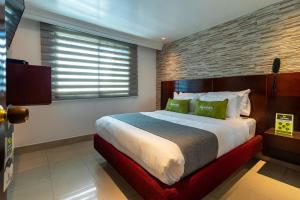 hotel palacio real bogota
