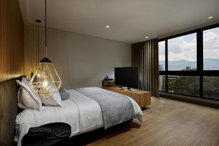 14 urban hotel
