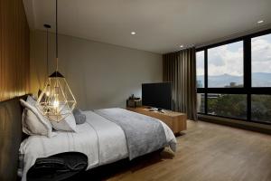 14 urban hotel