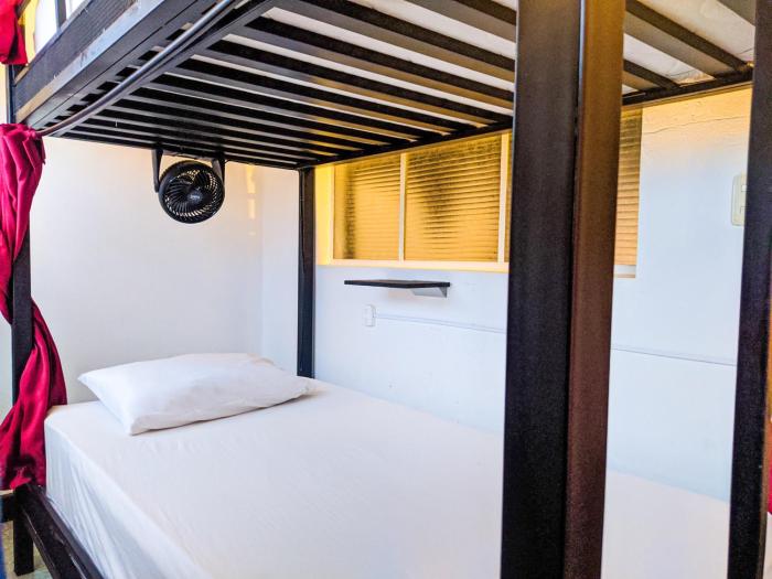 traveler hostel