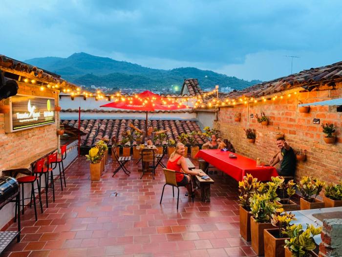 traveler hostel