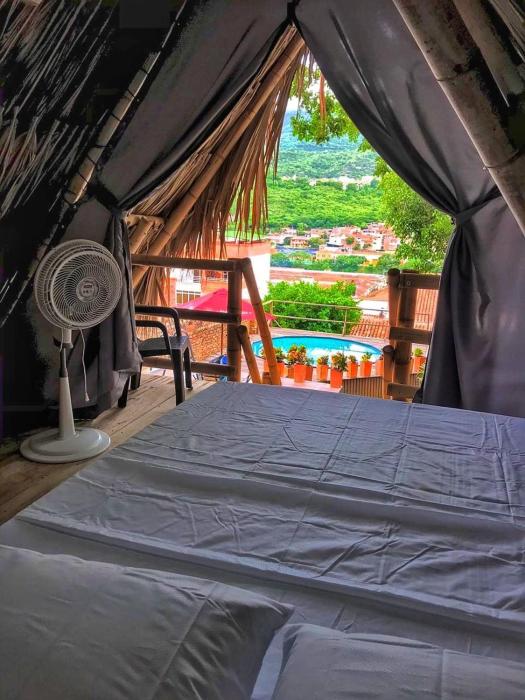 traveler hostel