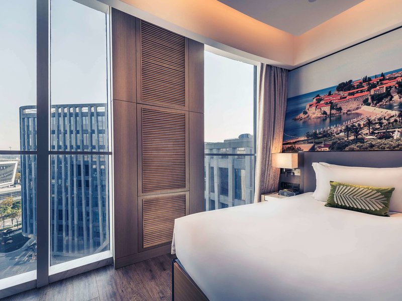 mercure shanghai hongqiao railway station
