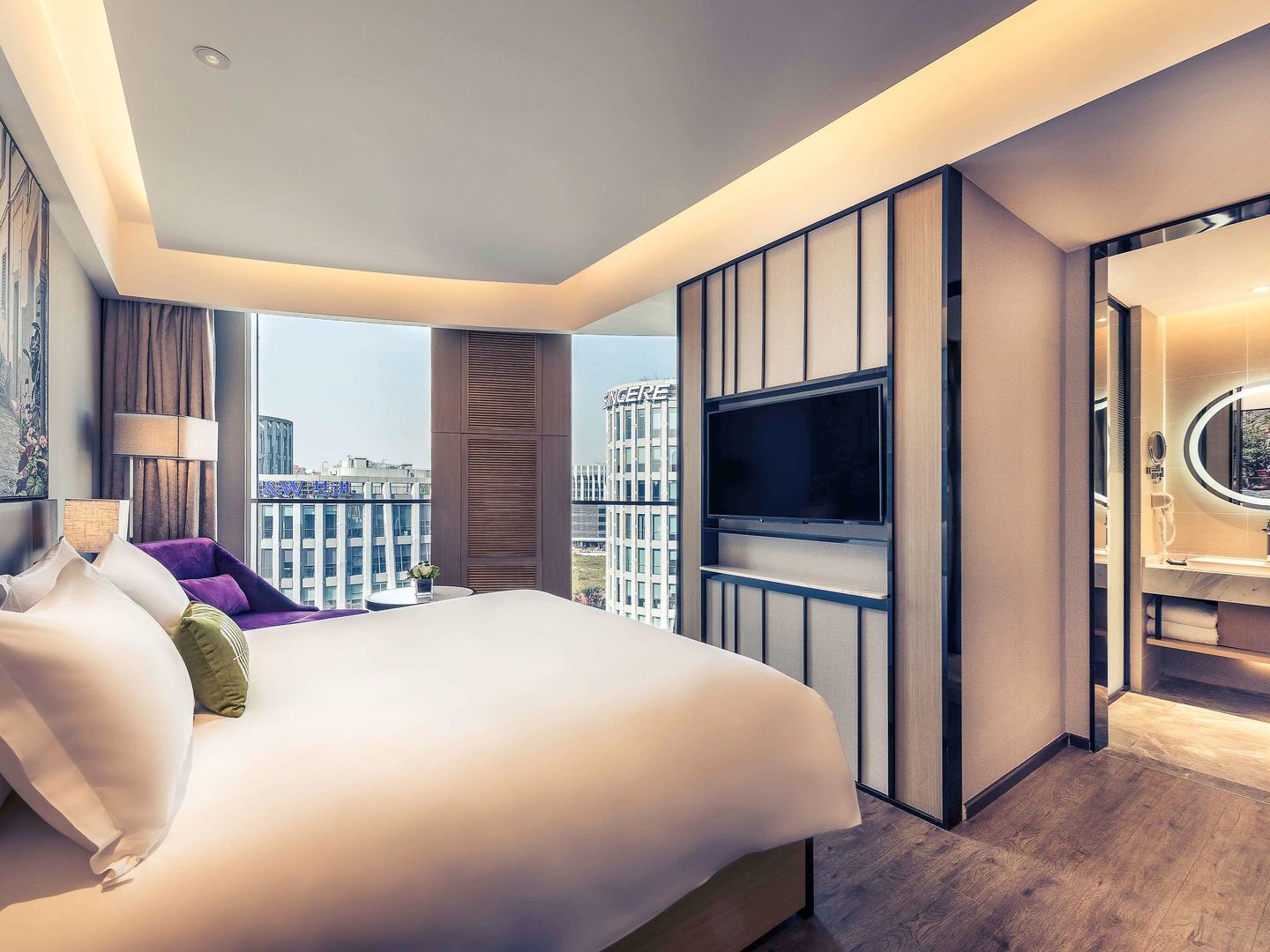 mercure shanghai hongqiao railway station
