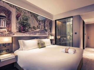 mercure shanghai hongqiao railway station