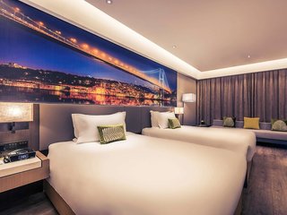 mercure shanghai hongqiao railway station