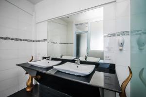 crystal bay beach resort