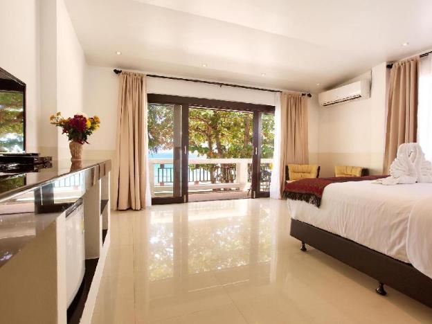 crystal bay beach resort