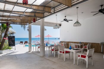 crystal bay beach resort