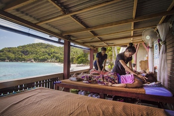 crystal bay beach resort