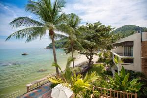 crystal bay beach resort