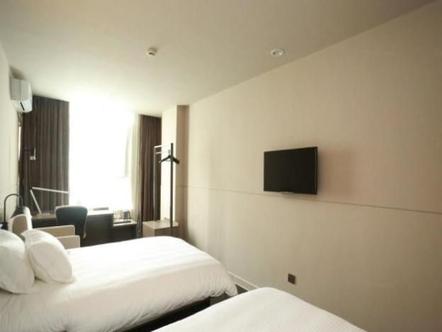 jinjiang inn select qinzhou east high speed railway station