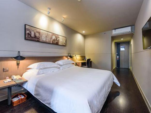 jinjiang inn select qinzhou east high speed railway station