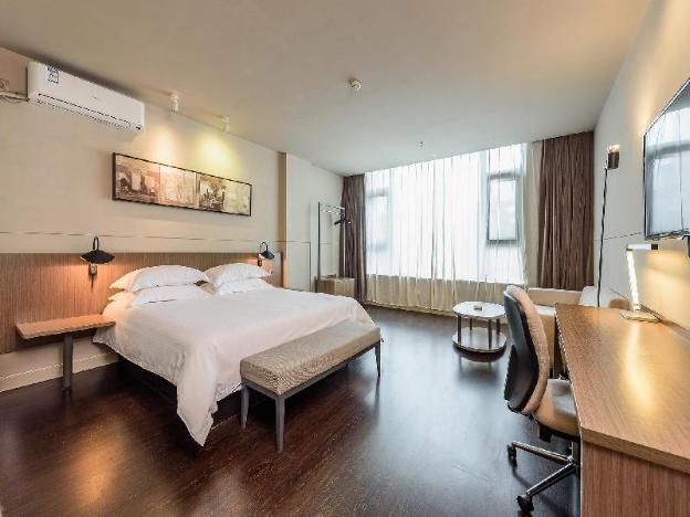 jinjiang inn select qinzhou east high speed railway station