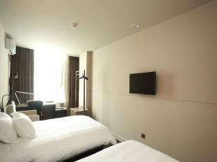 jinjiang inn select qinzhou east high speed railway station