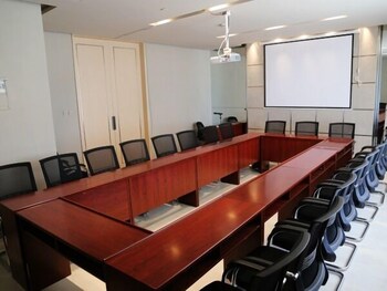 jinjiang inn select qinzhou east high speed railway station