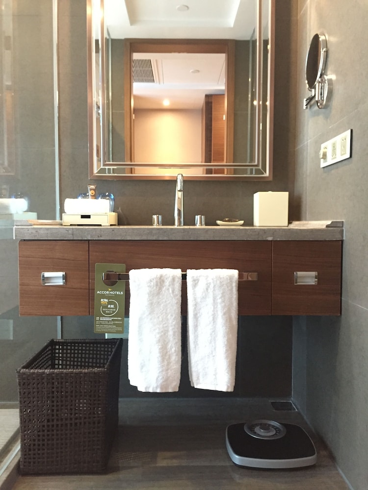 novotel shanghai hongqiao hotel