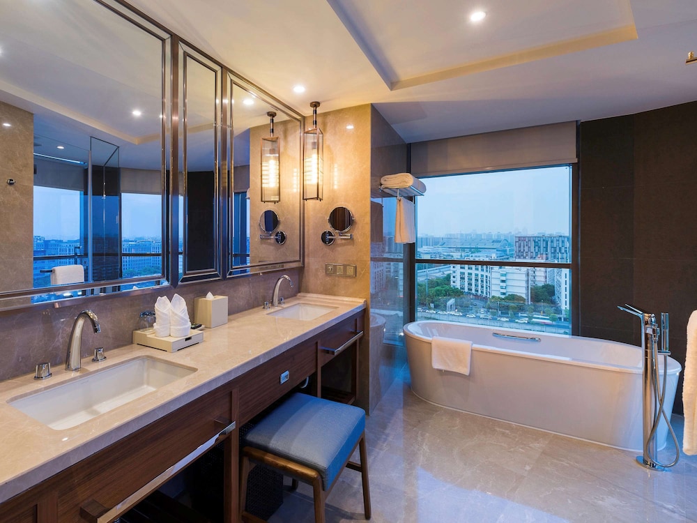 novotel shanghai hongqiao hotel