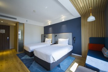 holiday inn express sanya bay by ihg