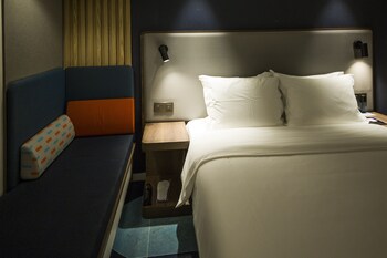 holiday inn express sanya bay by ihg