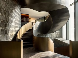 the middle house