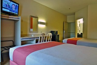 motel 6 bristol va