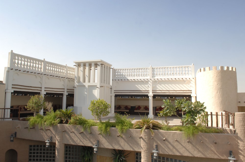 al liwan suites