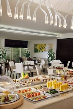 safir hotel doha