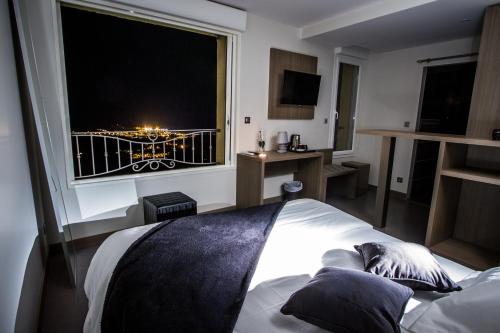 hotel la santa