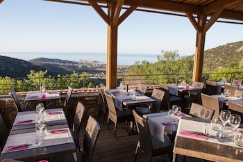 Hôtel La Santa,Algajola>>Ajaccio,3 star