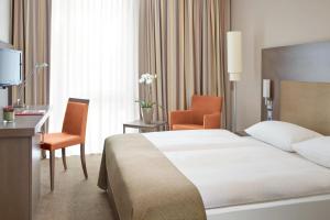 Intercityhotel Berlin Hauptbahnhof,Eichwalde>>Berlin,4 star