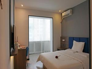 7 days premium changchun renmin northeast normal university pingquan road