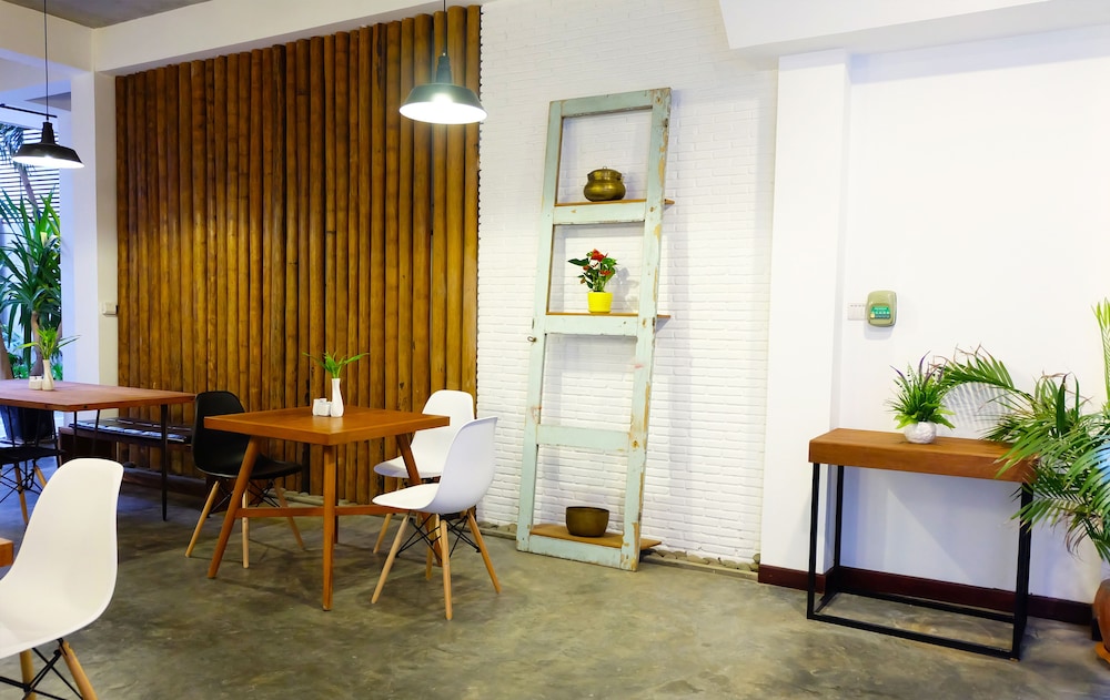 saravoan royal palace