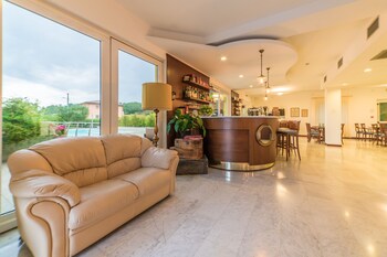 Nuova Barcaccia,Lake Garda>>Broglie,3 star