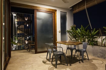 sarina boutique hotel