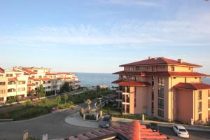 menada paradise dreams apartments