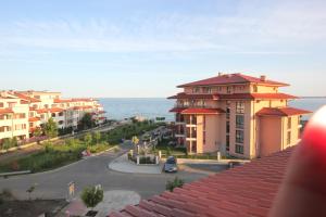 menada paradise dreams apartments