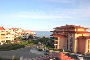 menada paradise dreams apartments