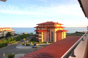 menada paradise dreams apartments