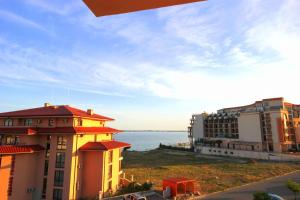 menada paradise dreams apartments