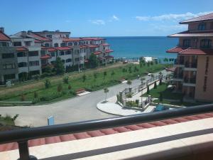 menada paradise dreams apartments