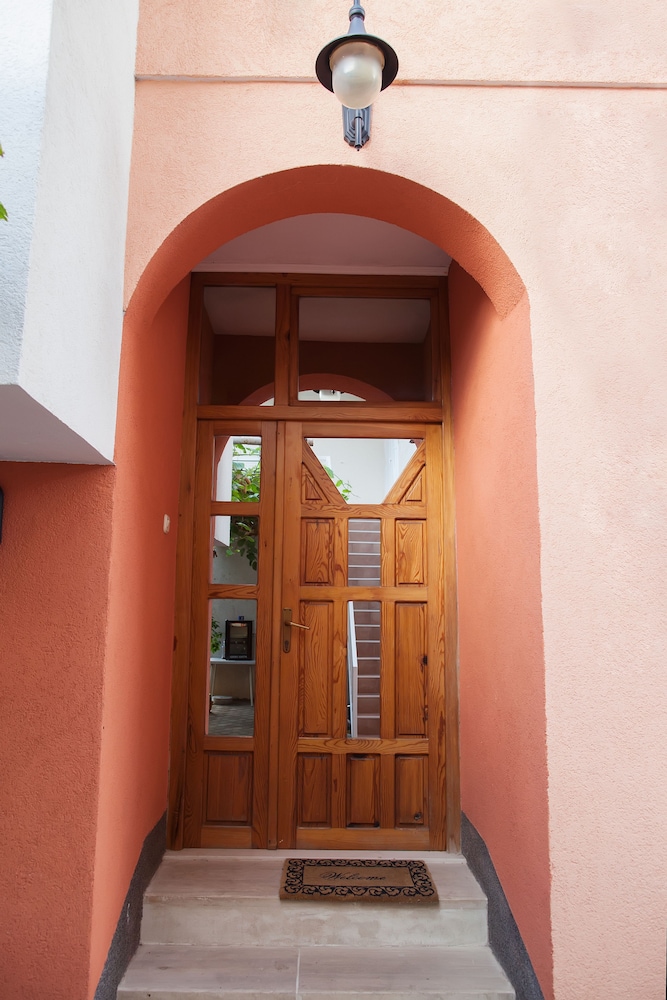 guest house city star