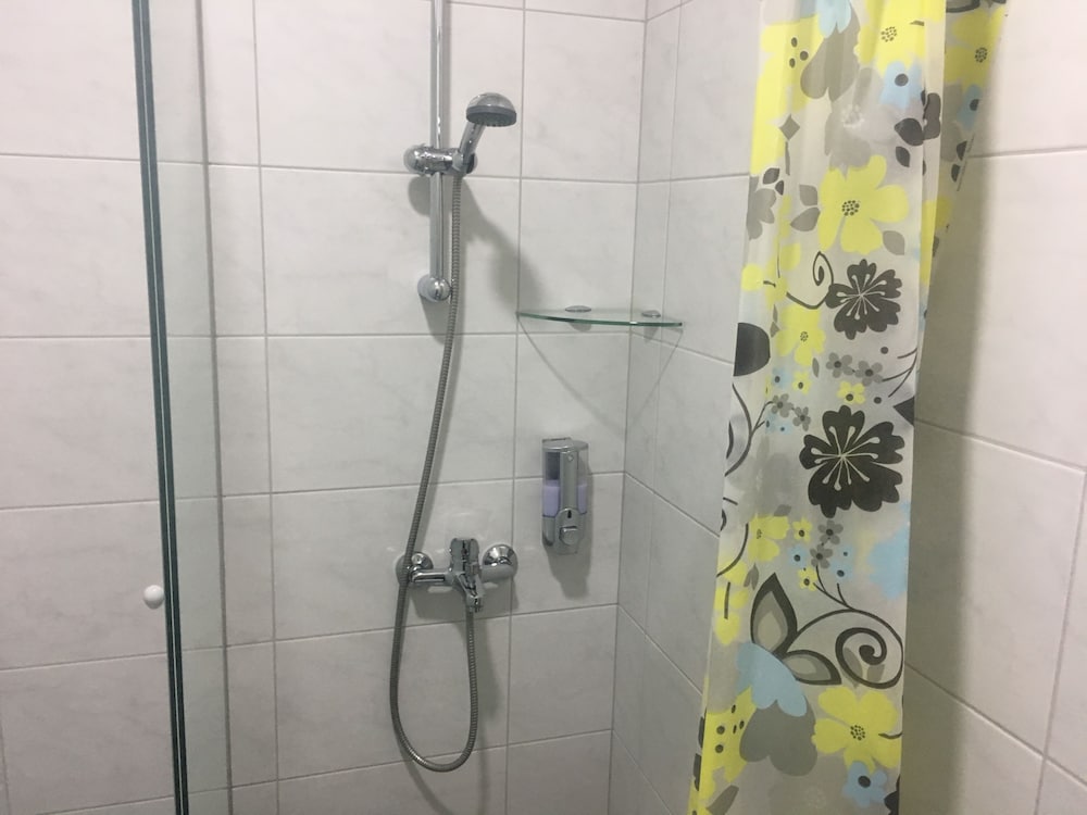 guest house city star